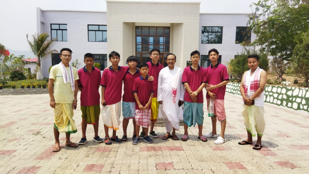 Unacco School, Chanung